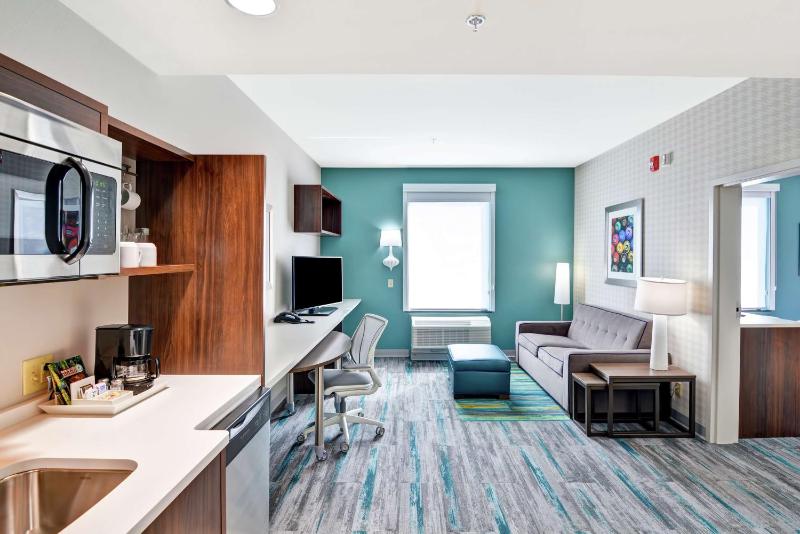 One-Bedroom King Suite - Non-Smoking image 4