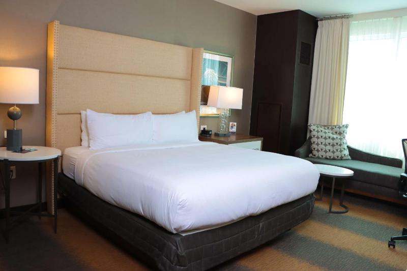 King Room image 4