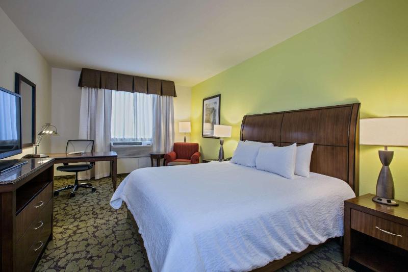 King Room image 4