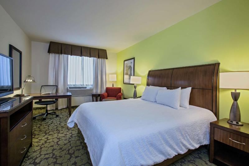 King Room image 3