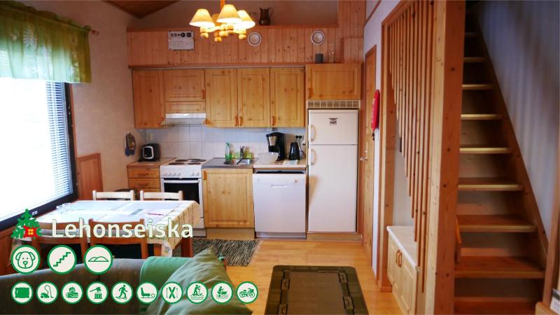 One-Bedroom Cottage with Sauna image 2