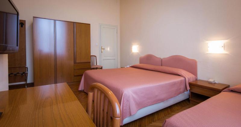 Triple Room image 4