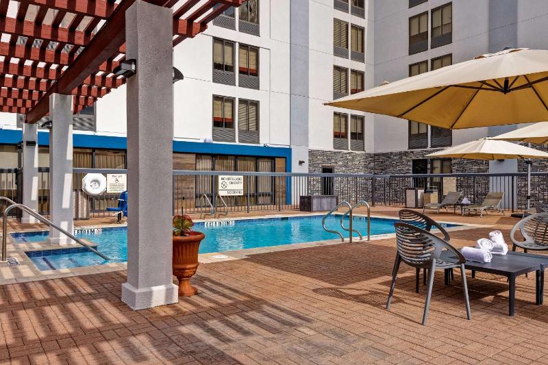 Hampton Inn San Antonio-Downtown (River Walk Area) - image 10