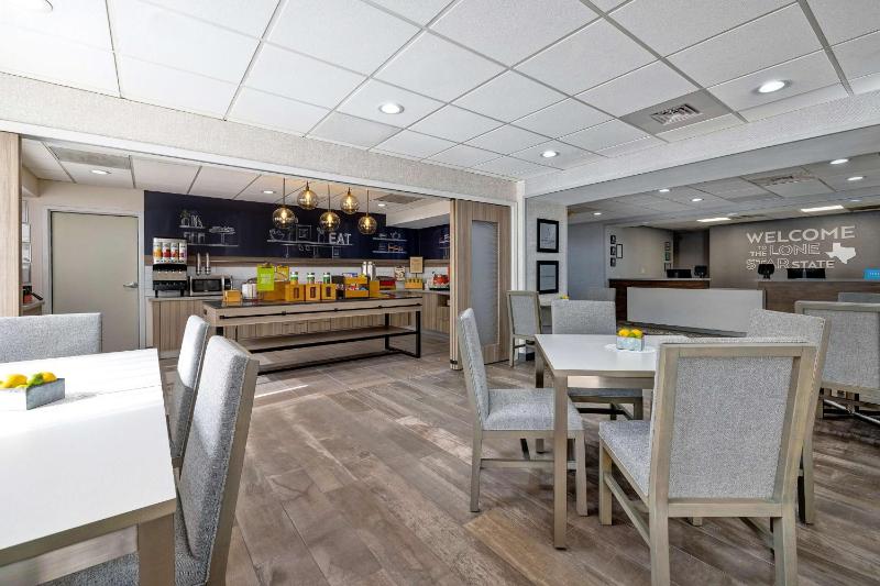 Hampton Inn San Antonio-Downtown (River Walk Area) - image 3