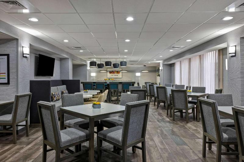 Hampton Inn San Antonio-Downtown (River Walk Area) - image 28