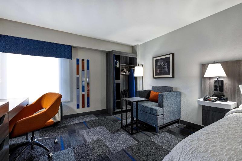 Hampton Inn San Antonio-Downtown (River Walk Area) - image 17