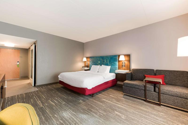 King Room with Accessible Tub - Mobility and Hearing Access/Non-Smoking image 4
