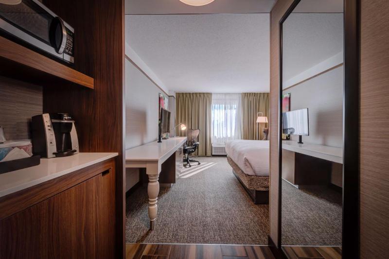King Room image 3