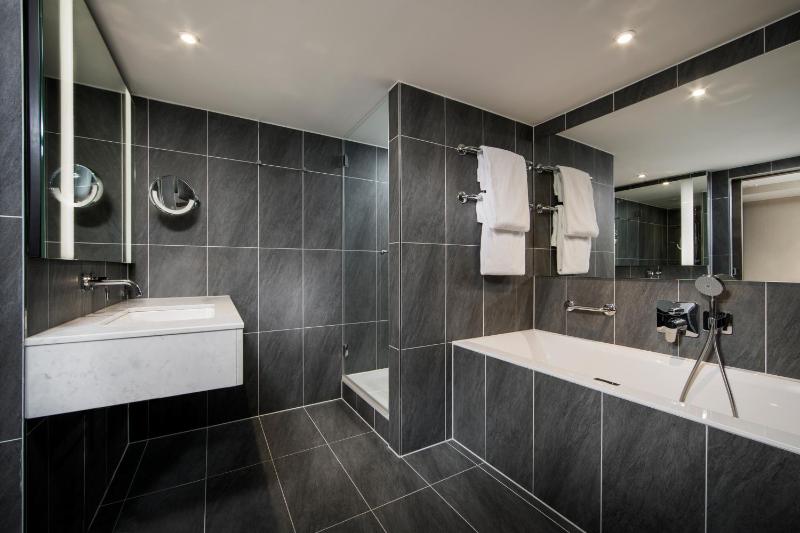 King Executive Room image 4