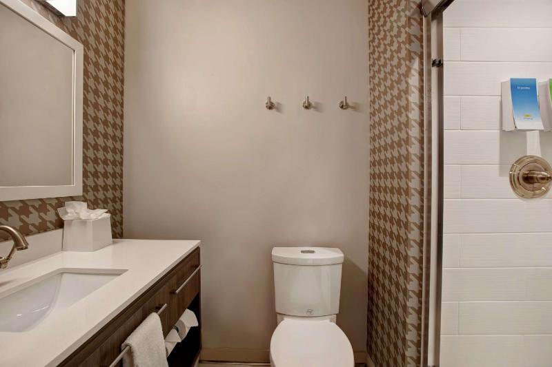 King Studio Suite - Non-Smoking image 3