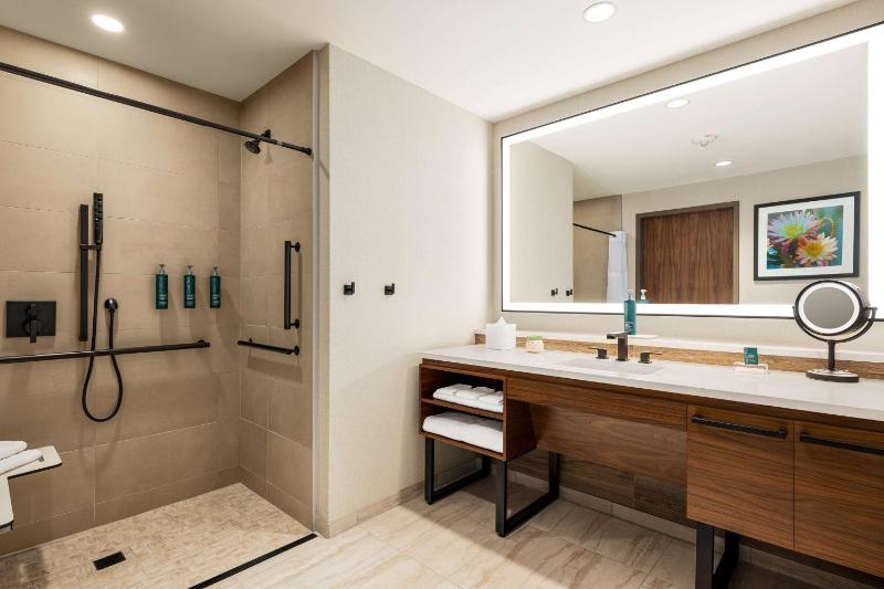 Hilton North Scottsdale at Cavasson - image 18
