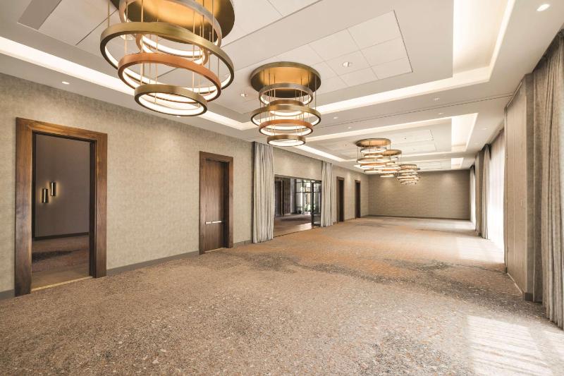 Hilton North Scottsdale at Cavasson - image 27
