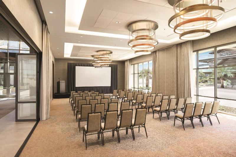 Hilton North Scottsdale at Cavasson - image 15