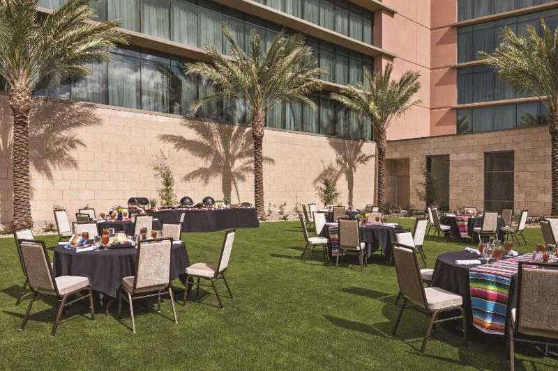 Hilton North Scottsdale at Cavasson - image 33