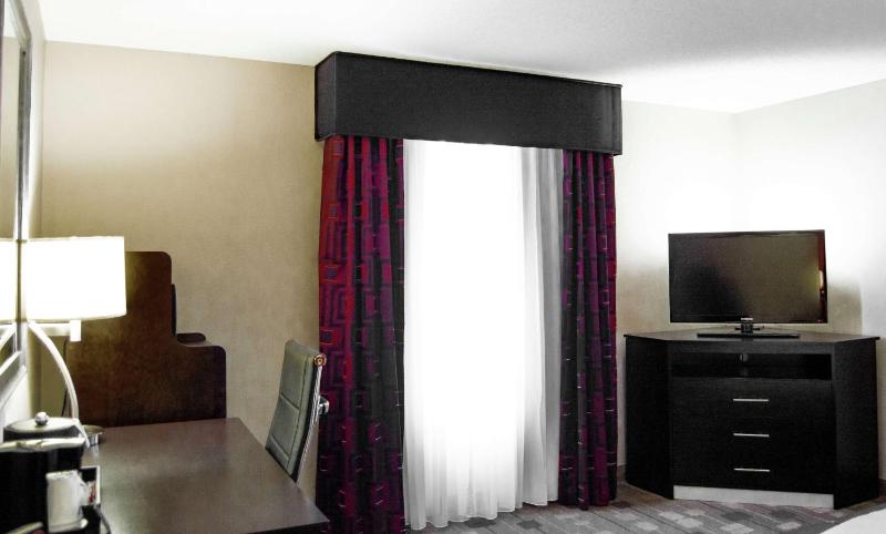 King Room with King Bed - Non-Smoking image 1