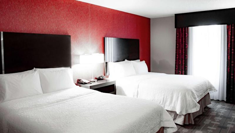 Room with Two Queen Beds - Non-Smoking image 3