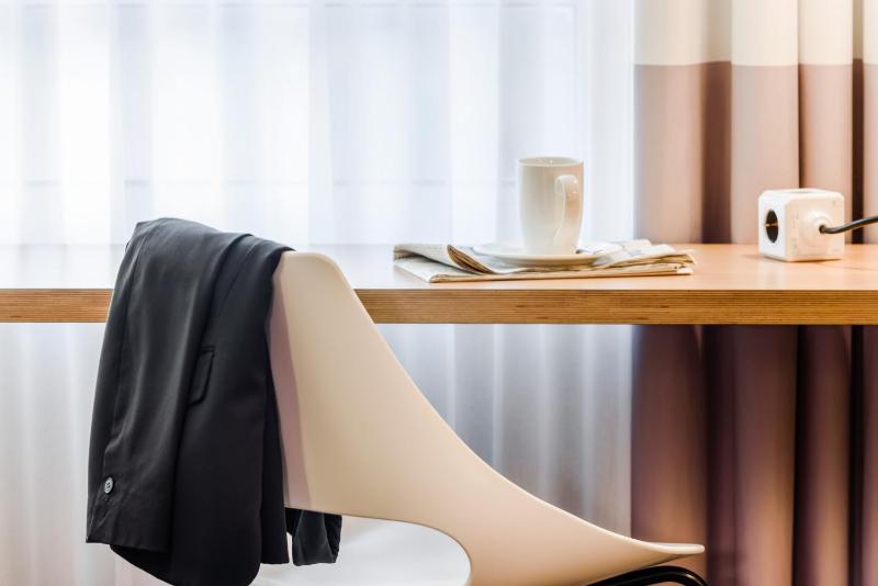 Twin Sweet Room by Ibis image 4