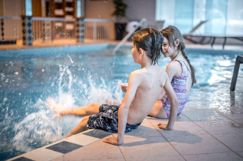 Classic Family Room image 4