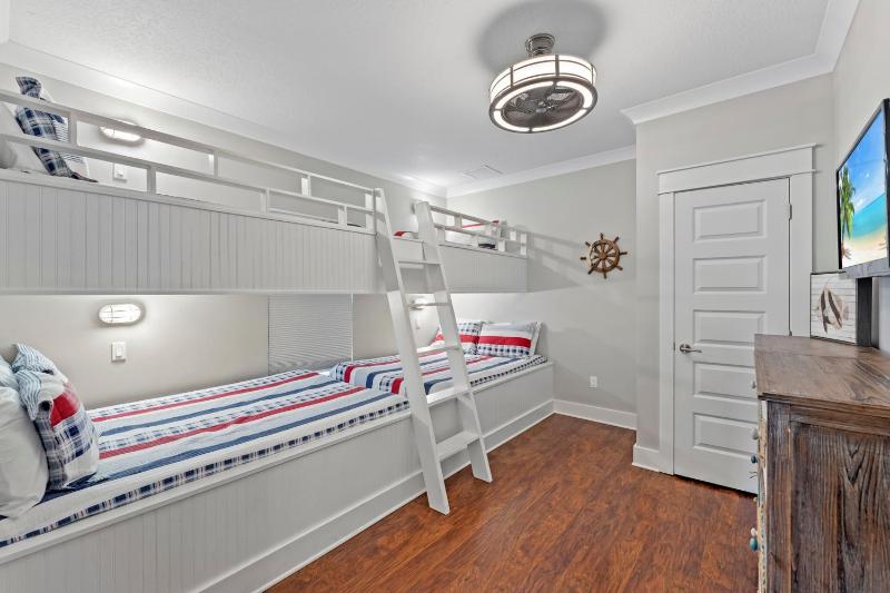 Barracuda Beach House - image 16