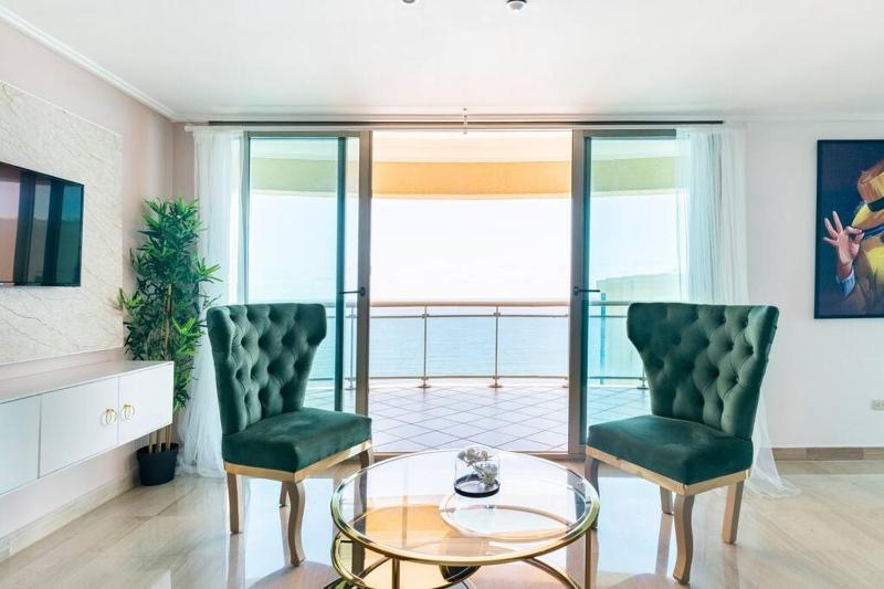 3 BDR Ocean View luxury Apartment . Sleeps 6 - image 8