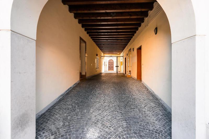 La Promenade - image 15