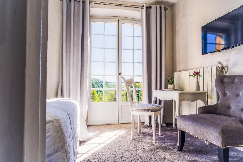 Standard Room image 1
