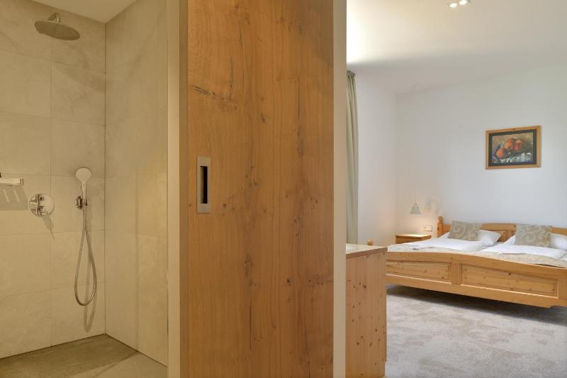 King Room image 2