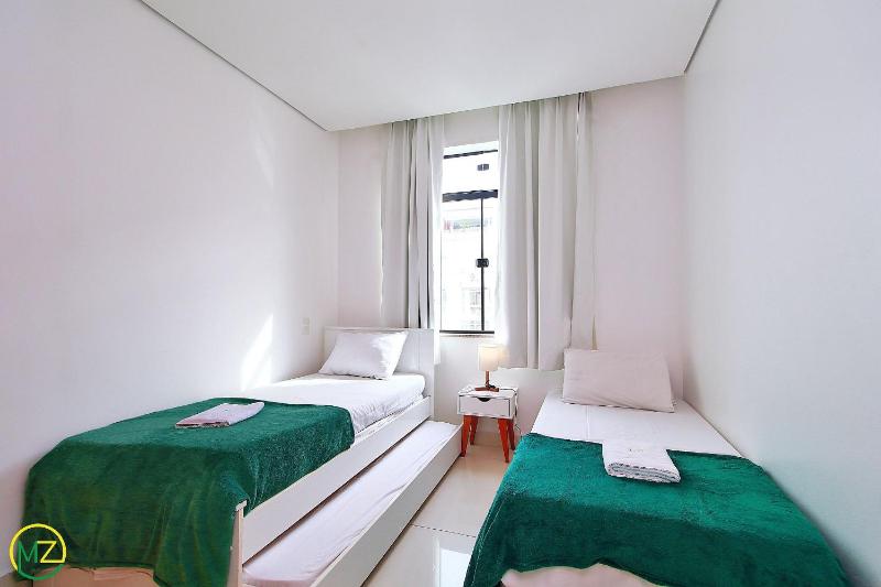 Very modern 3 bedrooms for until 6 people - image 14