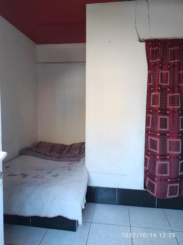 Budget Double Room image 3