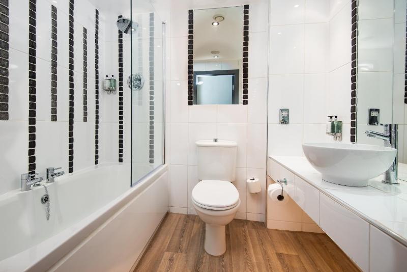 Superior Double or Twin Room with View image 4