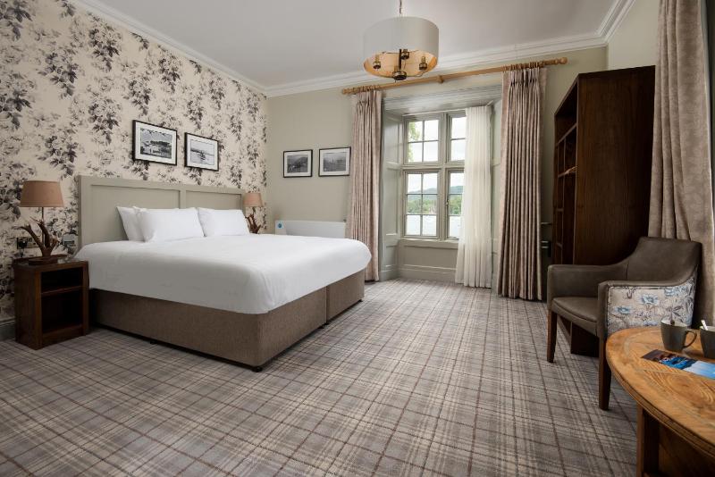 Superior Double or Twin Room with View image 1