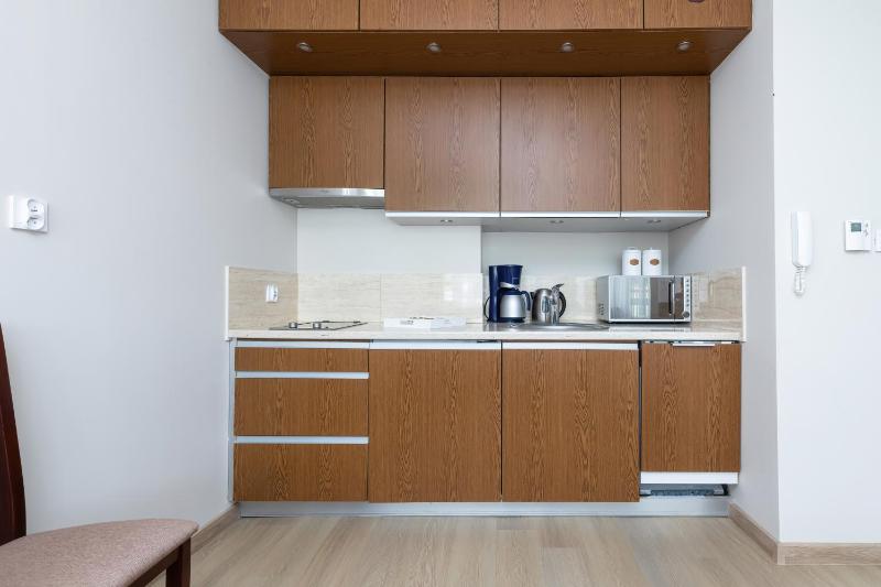 Apartamenty przy Promenadzie Villa Mistral II by Noclegi Renters - image 8