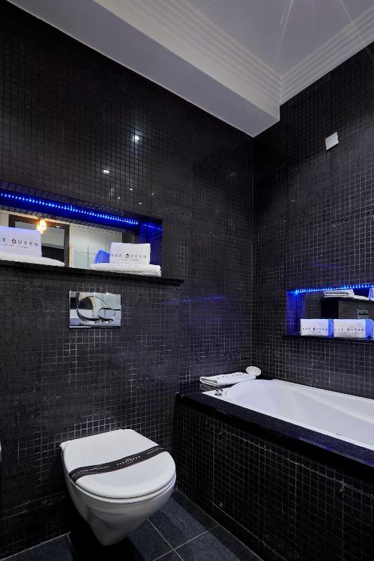 Two-Bedroom Apartment with Terrace image 4