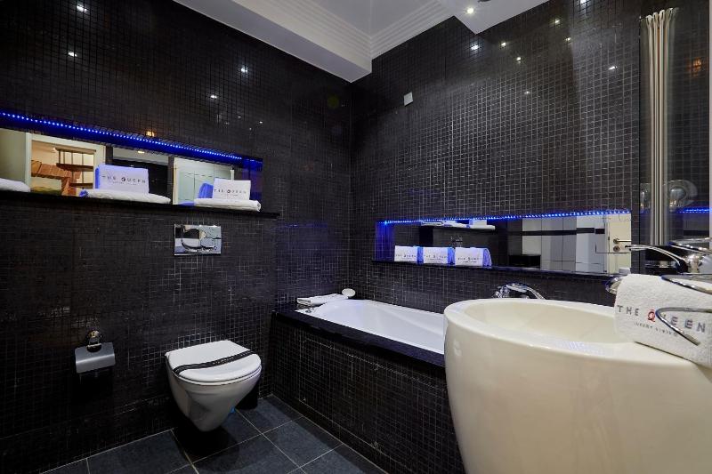 Two-Bedroom Apartment with Terrace image 3