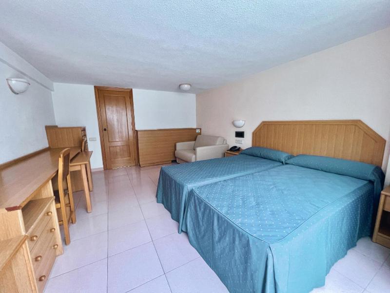 Interior Double or Twin Room image 1