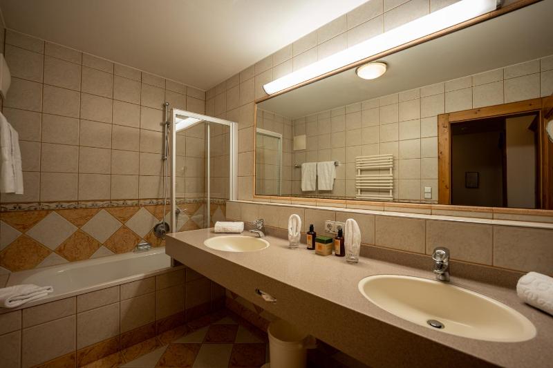 Standard Junior Suite with Balcony - Annex image 1