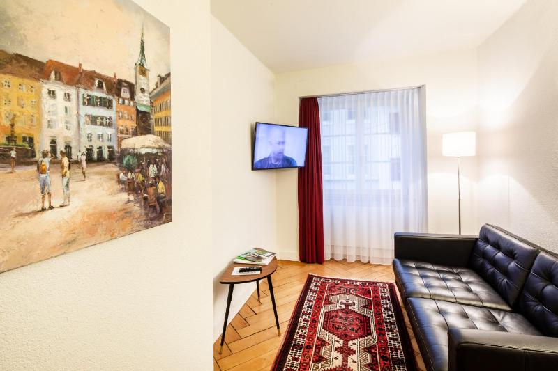 Two Space Room - Annex image 1