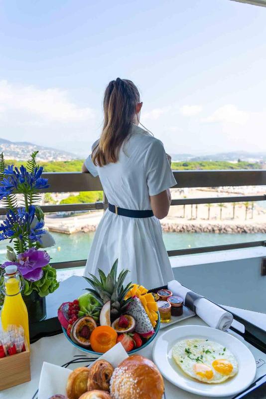 Superior Room with Terrace image 4