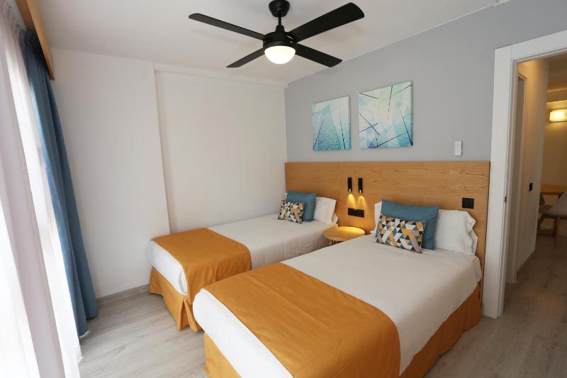 One-Bedroom Apartment (2 Adults + 1 Child) image 1