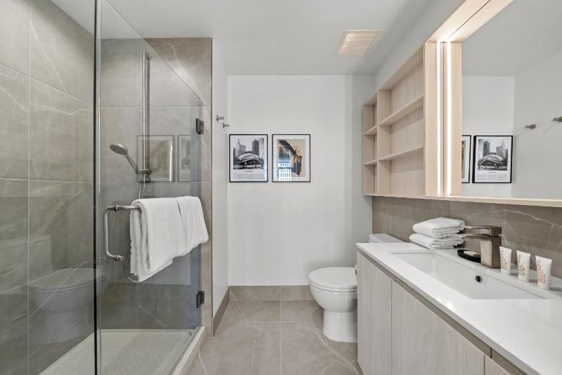 Junior Two Bedroom Suite image 4
