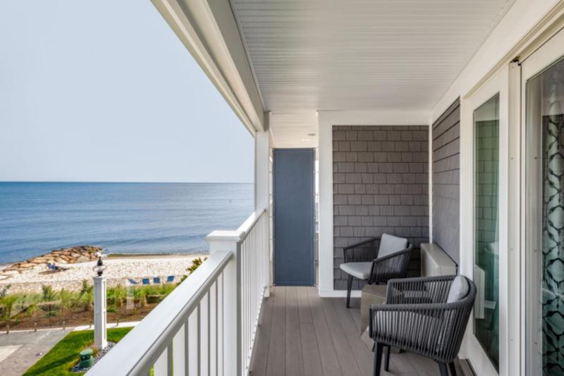 Queen Room with Sea View image 2