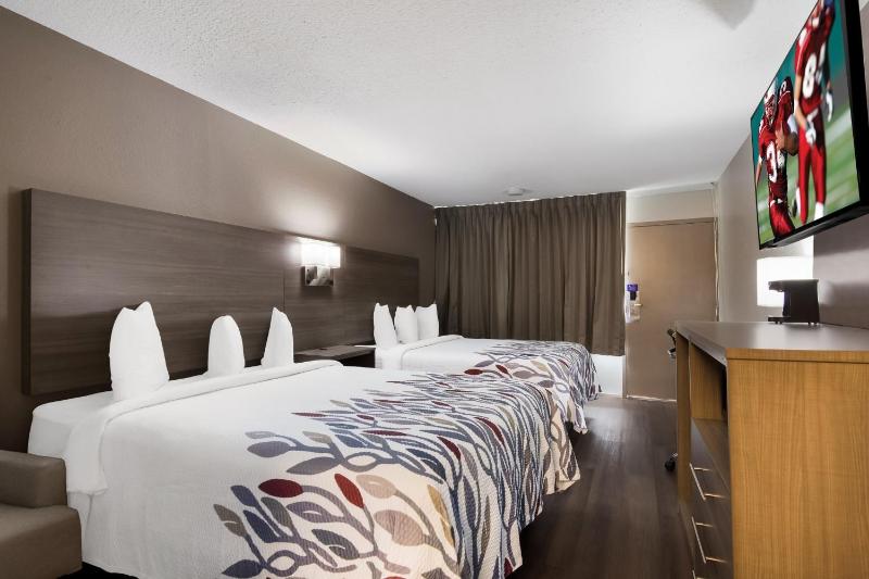 Superior Room with Two Queen Beds Disability Access Roll-In Shower Non-Smoking image 4