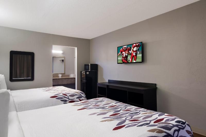 Deluxe Room with Two Queen Beds Non-Smoking image 3