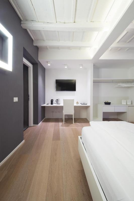 Como Luxury Rooms - image 5