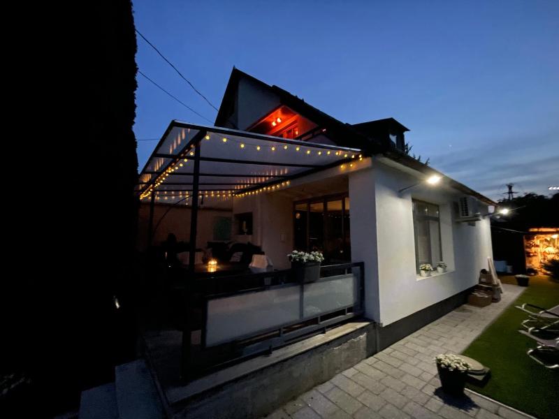 Nóra Apartman Images