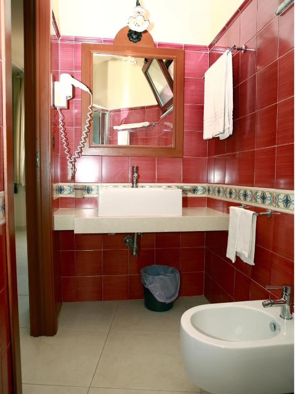 Double or Twin Room with Balcony image 4