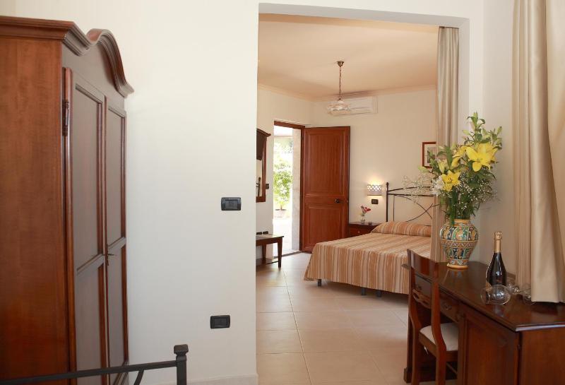 Quadruple Room with Balcony image 1