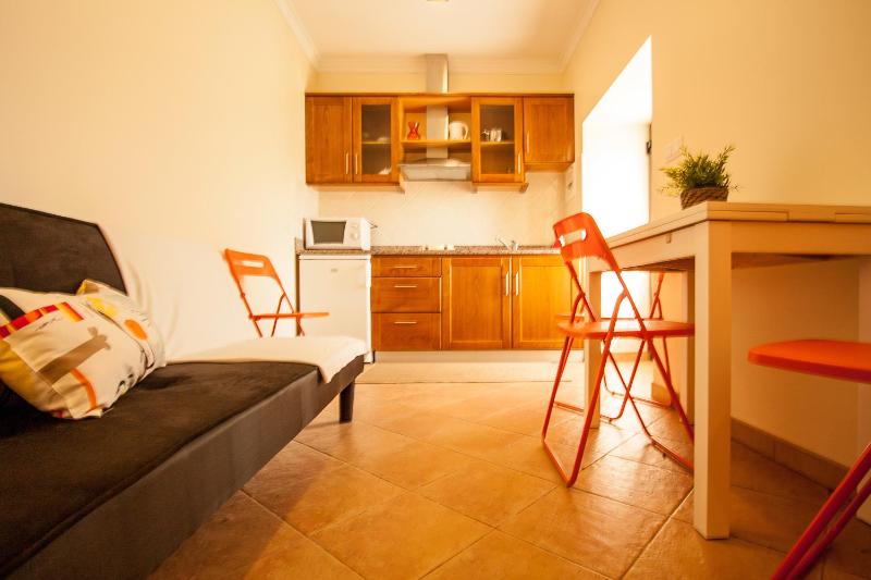 One-Bedroom Apartment image 4