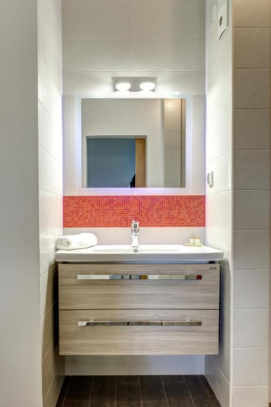 Standard Double or Twin Room with Sea View image 4