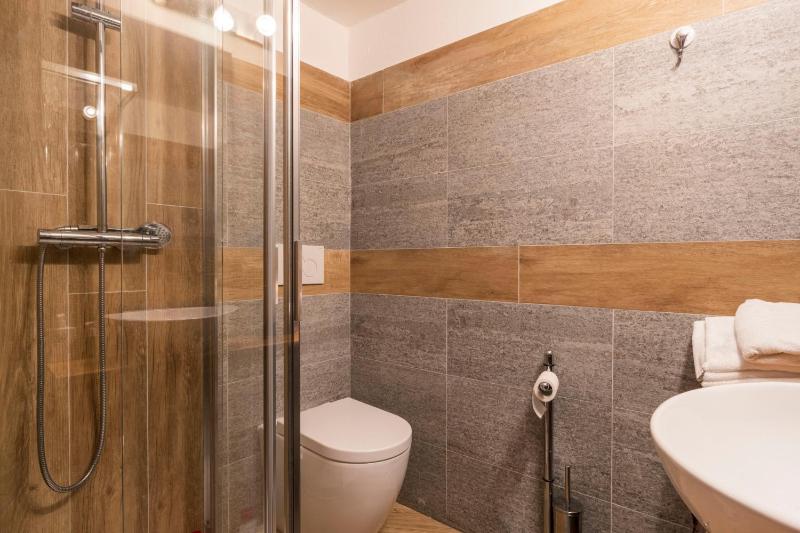 Studio Apartment image 2